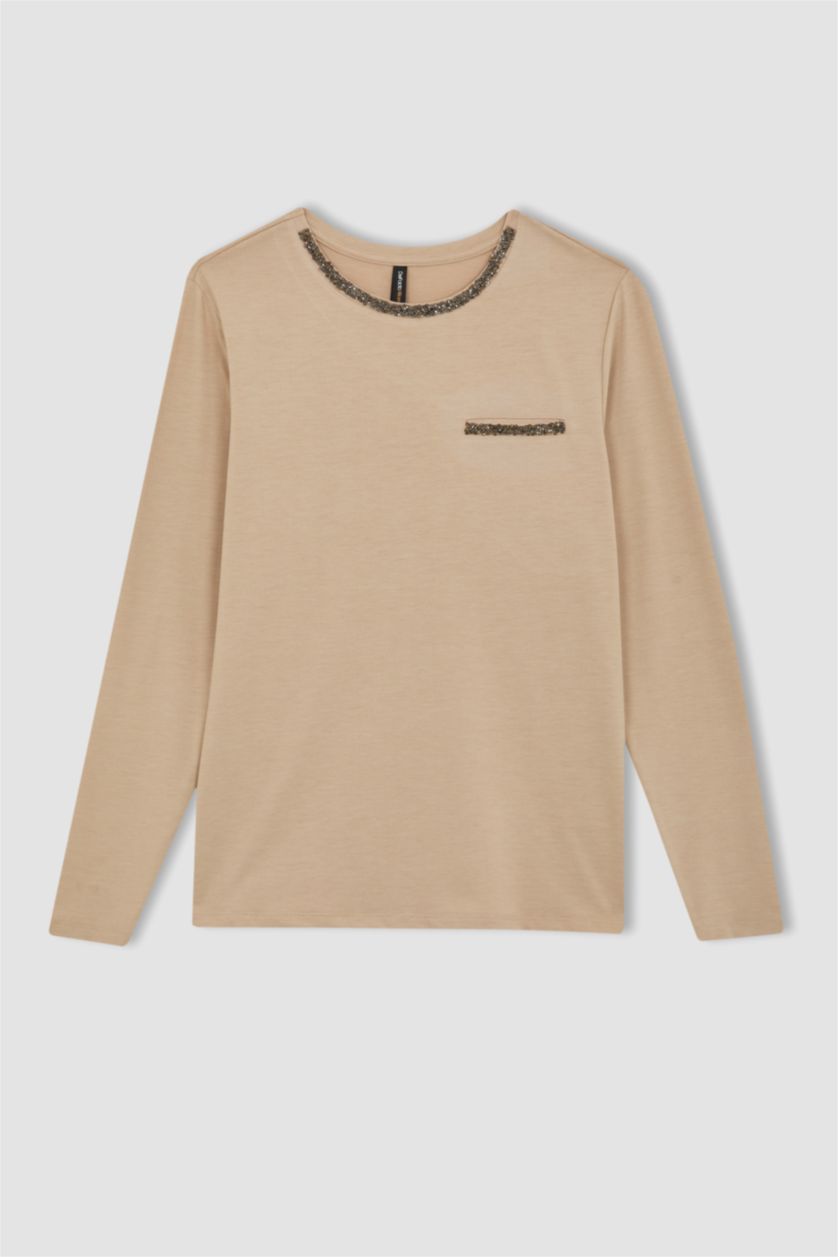 حريمي بيج تيشيرت كم طويل بقصة عادية برقبة مستديرة