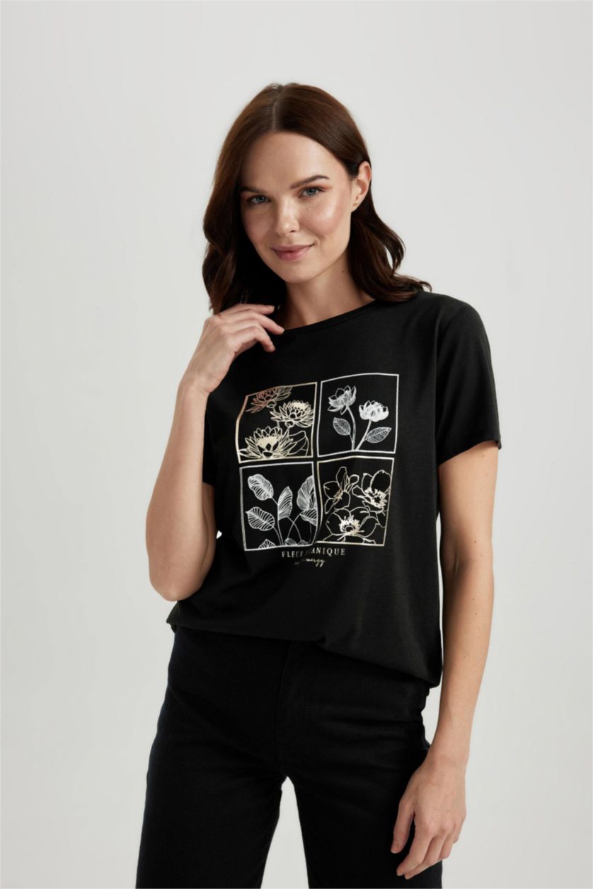 Kadın Siyah Relax Fıt Bisiklet Yaka Kısa Kollu Tişört