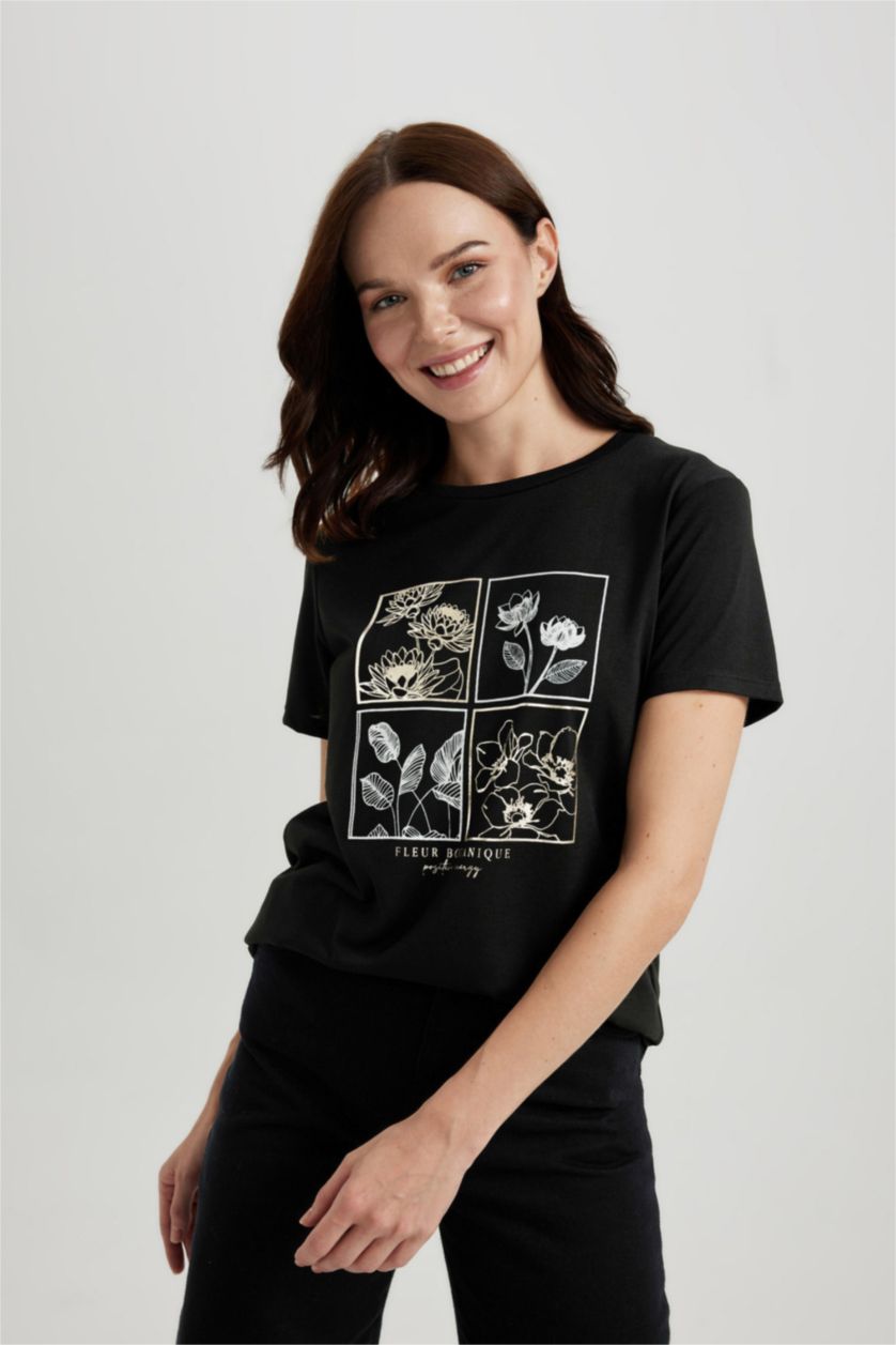 Kadın Siyah Relax Fıt Bisiklet Yaka Kısa Kollu Tişört