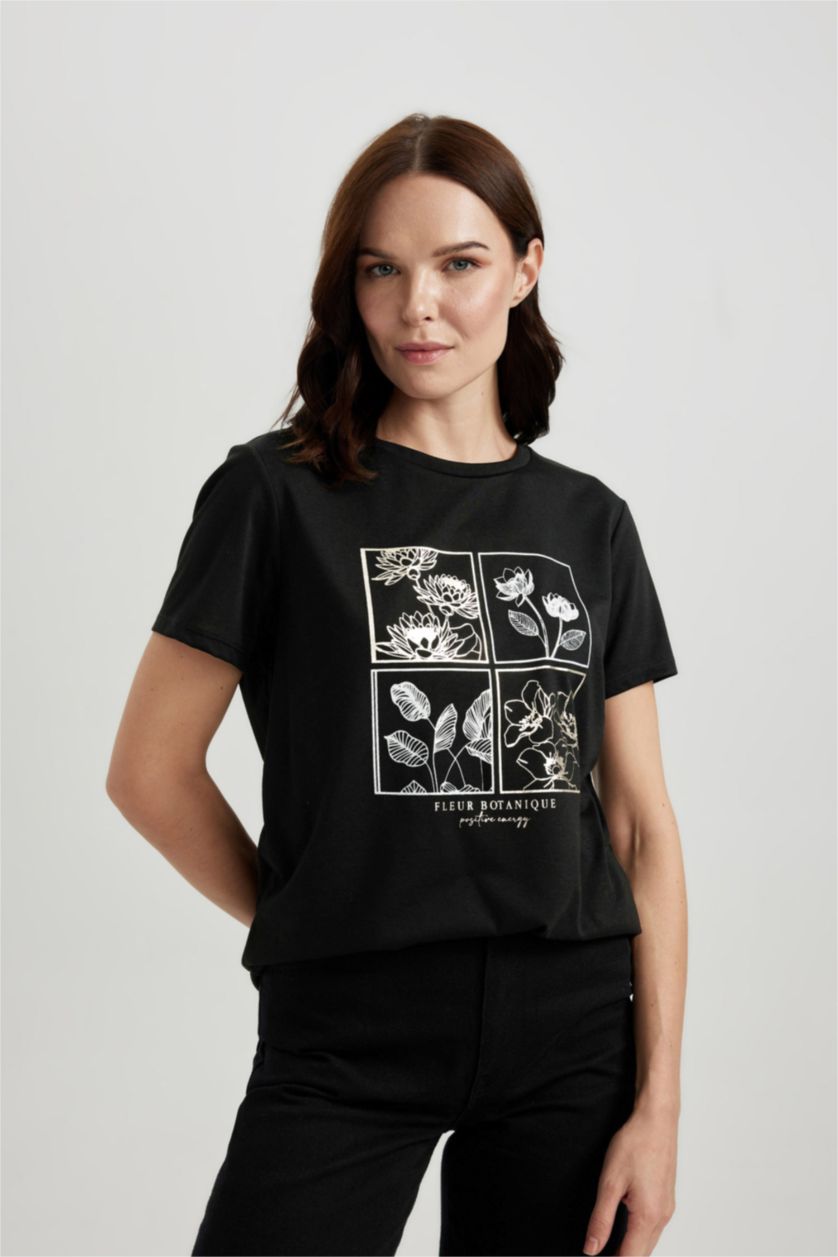 Kadın Siyah Relax Fıt Bisiklet Yaka Kısa Kollu Tişört