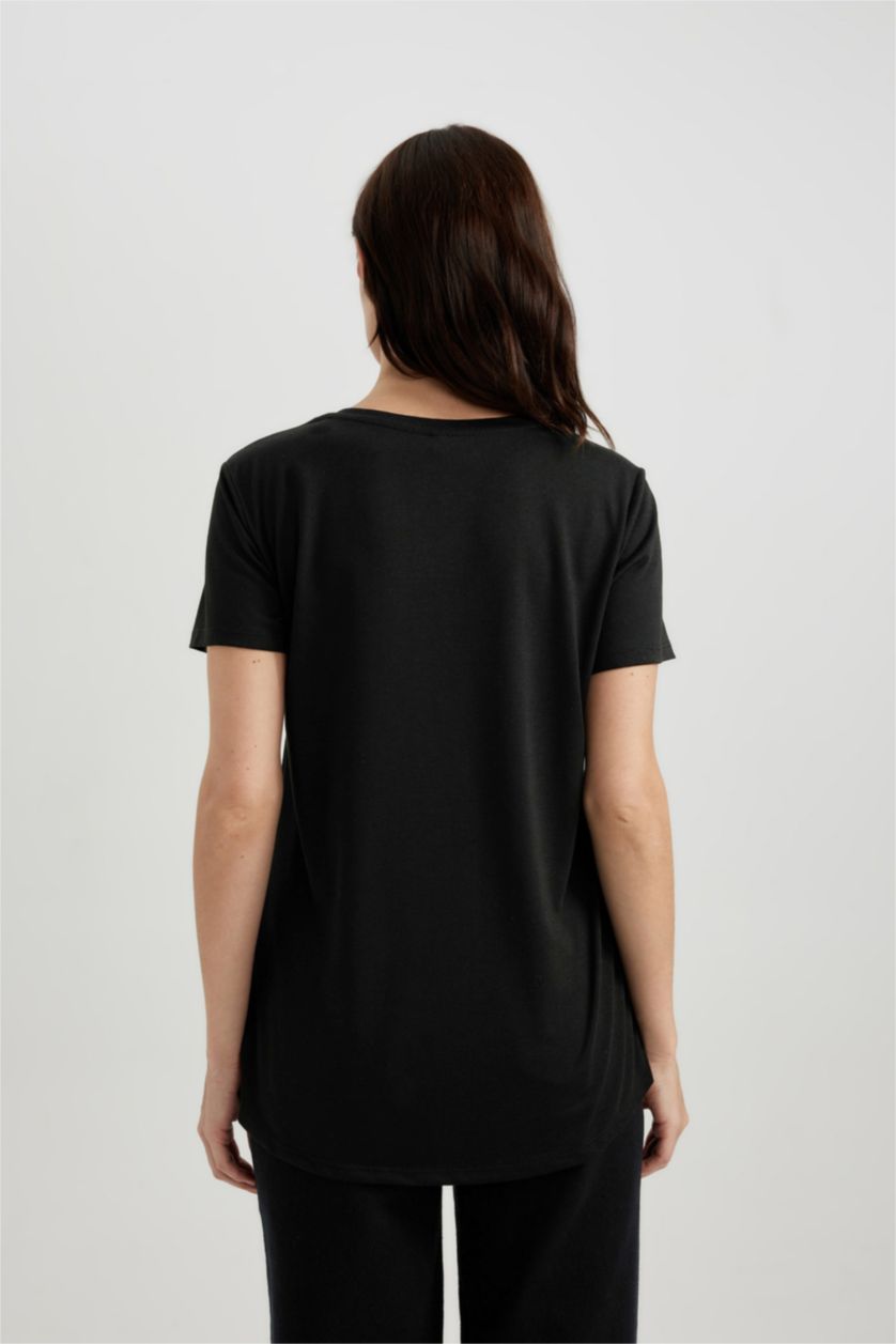 Kadın Siyah Relax Fıt Bisiklet Yaka Kısa Kollu Tişört