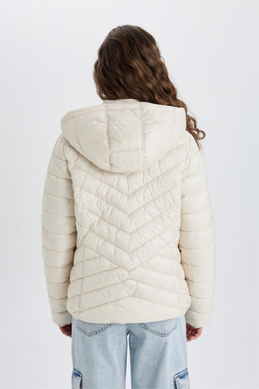 Kadın Kum Su Geçirmez Hafif Şişme Mont Kapüşonlu Kapitoneli Fermuarlı Cepli Basic Düz Mevsimlik