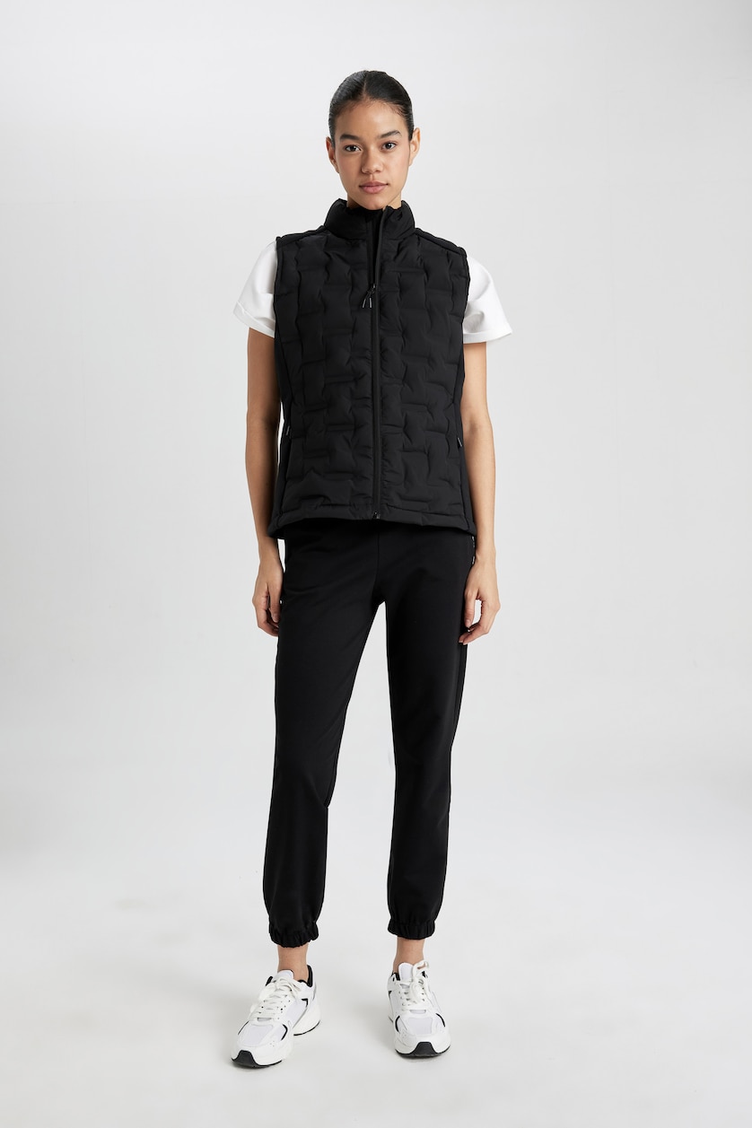 Women Black Zipper Vest