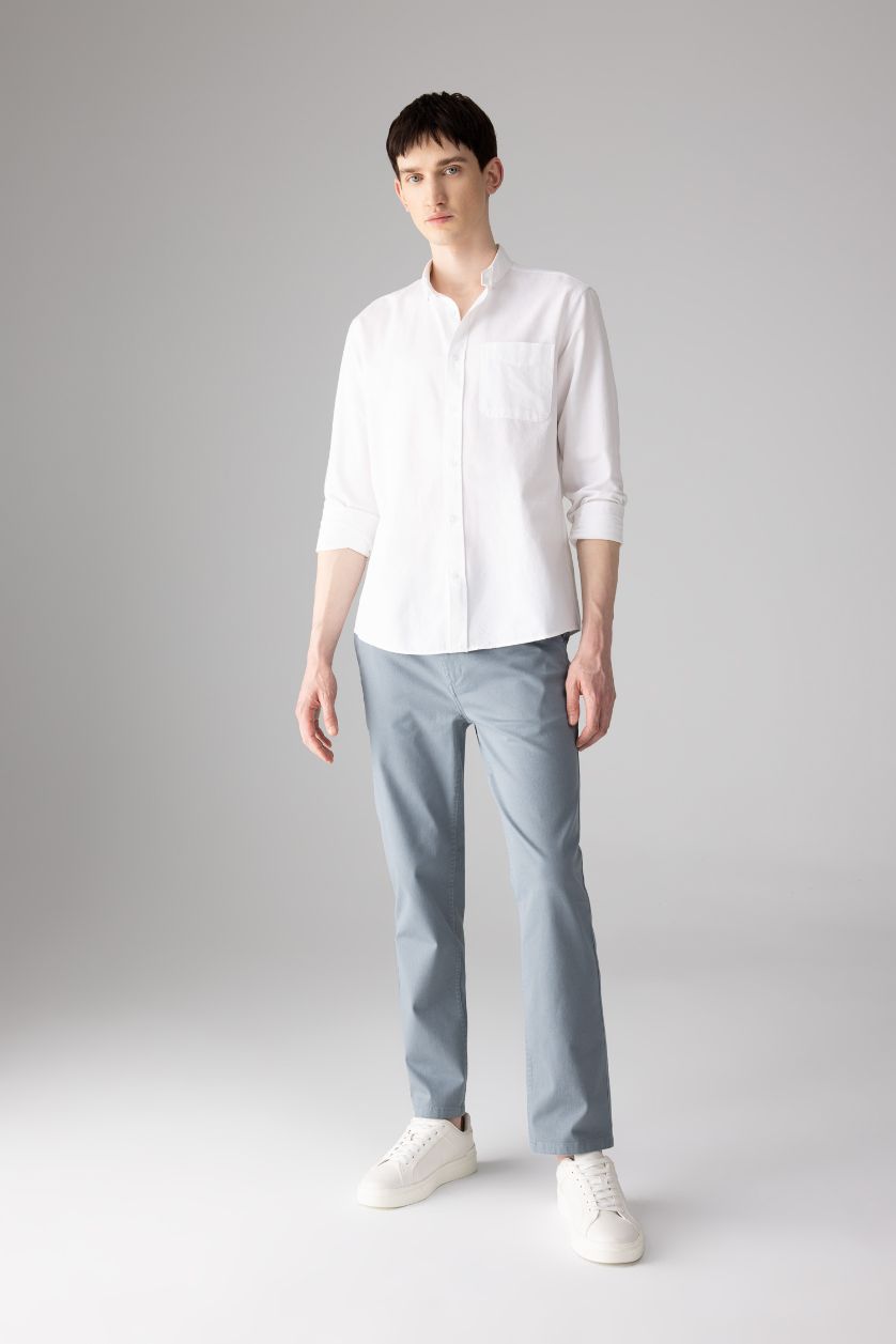 Man Blue Regular Fit Regular Hem Zipper Pocket Gabardine Trousers