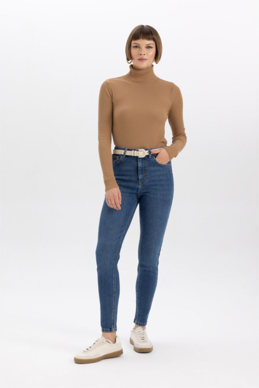 WOMAN Camel Fitted Turtleneck Knit Pullover