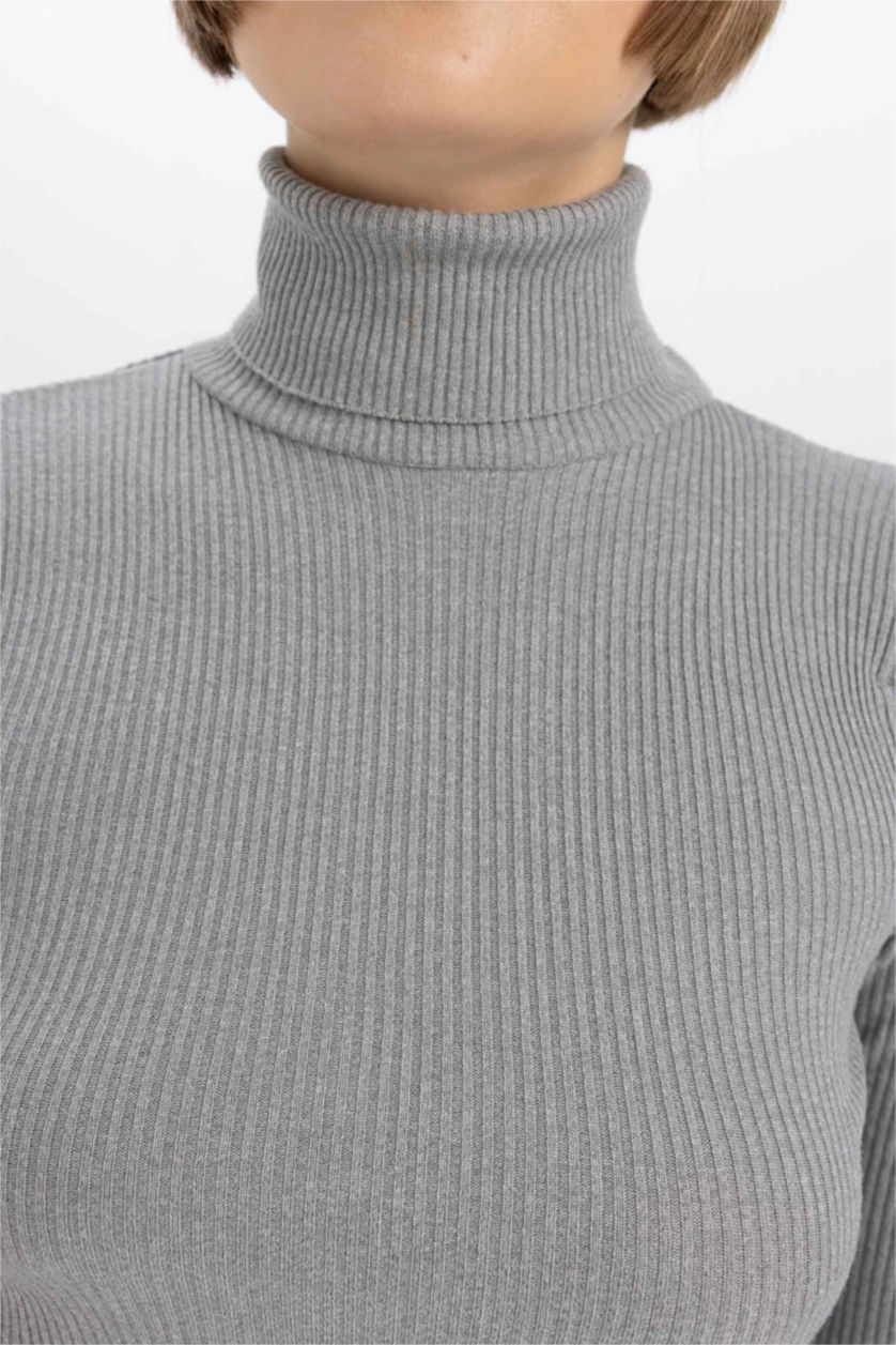 Kadın Gri Fitted Balıkçı Yaka Basic Düz Triko Kazak