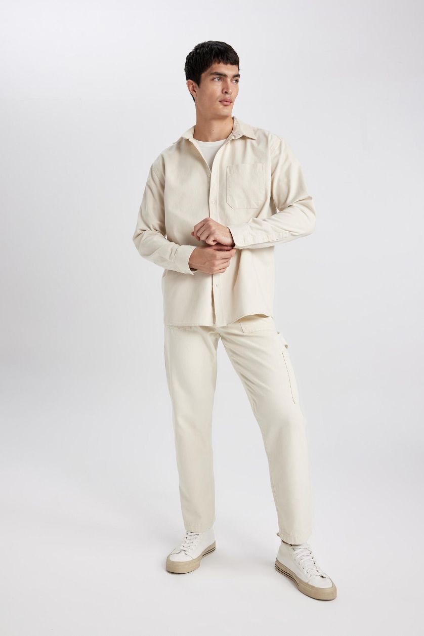 Man Ecru Straight Fit Normal Waist Pipe Leg Trousers