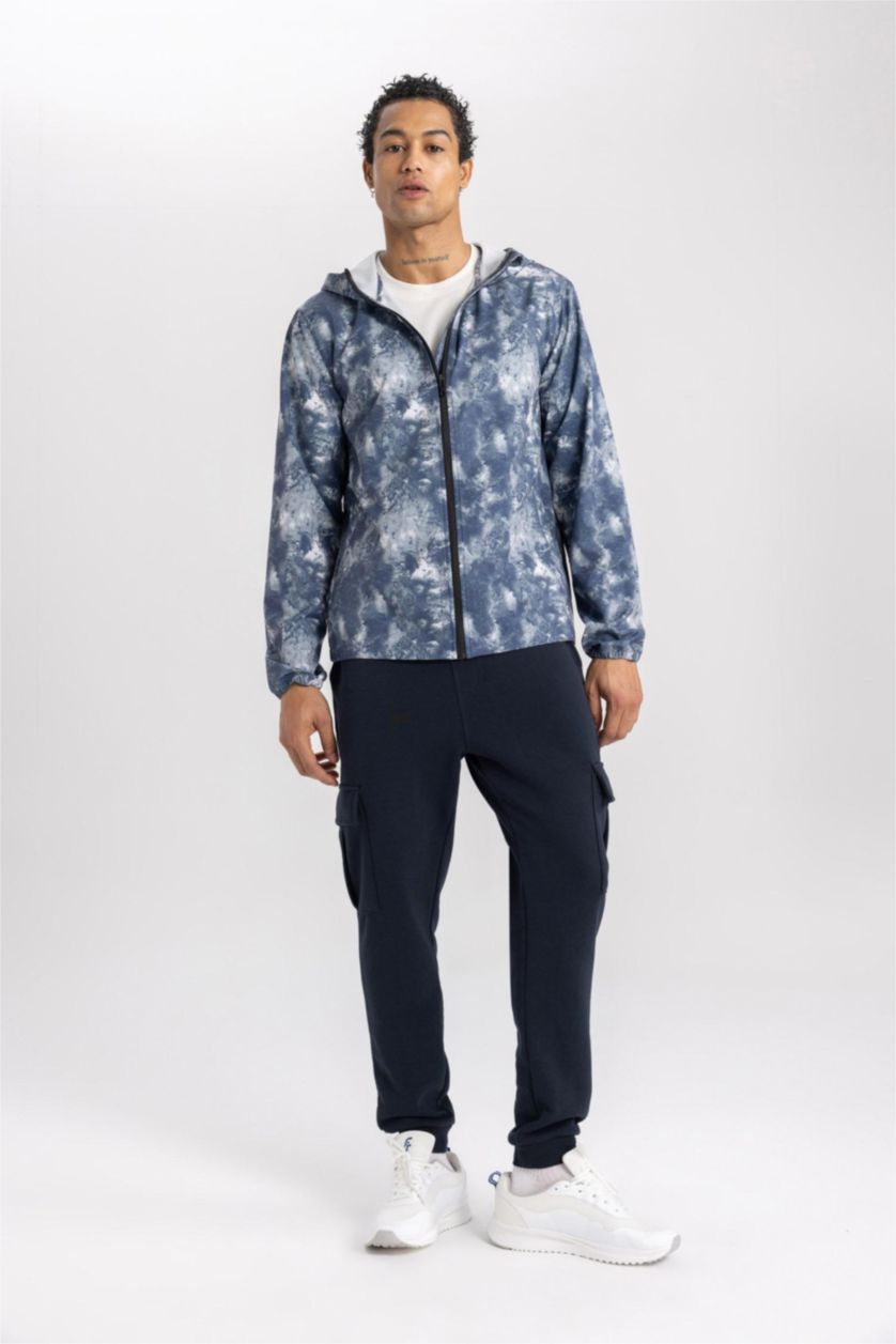 Erkek Siyah Su İtici Slim Fit Dar Kesim Kapüşonlu File Astarlı Esnek Dokulu Mevsimlik Baharlık Mont