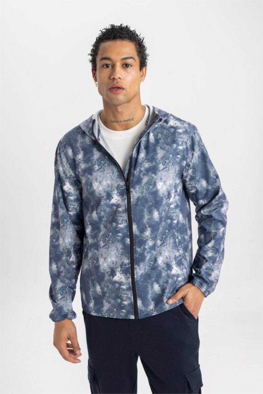 Erkek Siyah Su İtici Slim Fit Dar Kesim Kapüşonlu File Astarlı Esnek Dokulu Mevsimlik Baharlık Mont