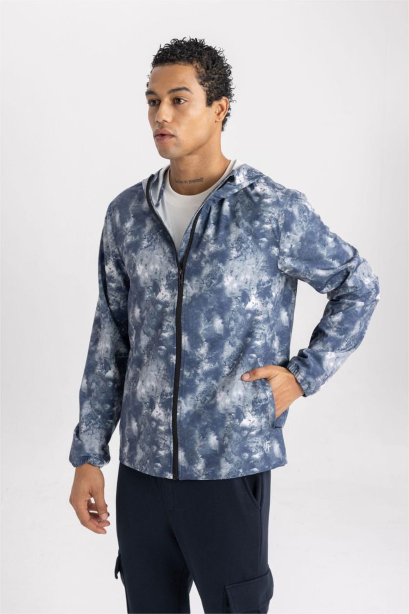 Erkek Siyah Su İtici Slim Fit Dar Kesim Kapüşonlu File Astarlı Esnek Dokulu Mevsimlik Baharlık Mont