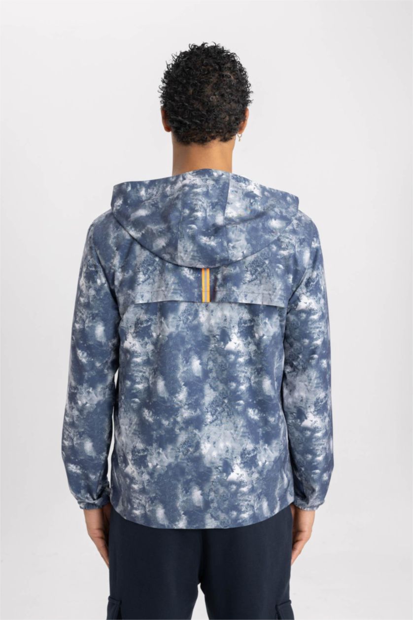 Erkek Siyah Su İtici Slim Fit Dar Kesim Kapüşonlu File Astarlı Esnek Dokulu Mevsimlik Baharlık Mont