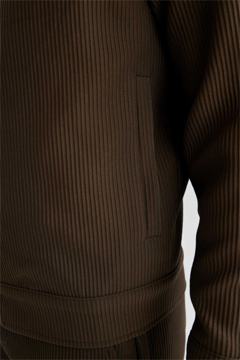 MAN Dark Khaki Zipper Puffer Jacket