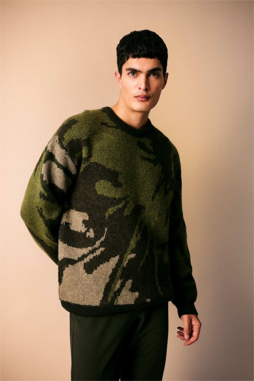 Man Dark Green Relax Fit Crew Neck Knitwear Pullover