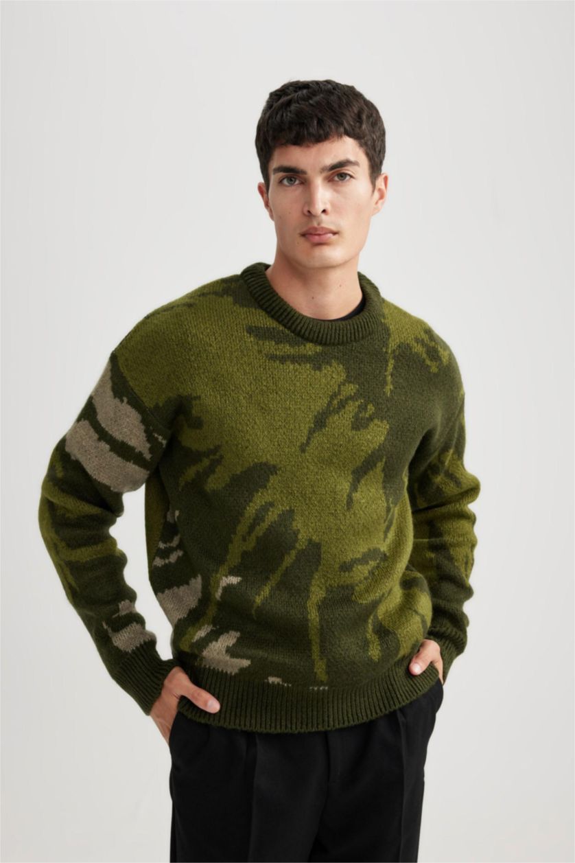Man Dark Green Relax Fit Crew Neck Knitwear Pullover