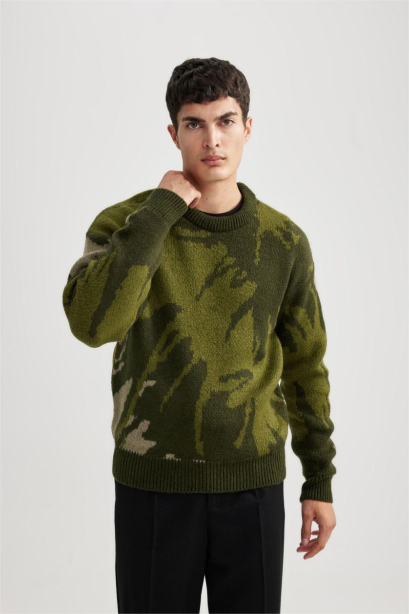 Man Dark Green Relax Fit Crew Neck Knitwear Pullover