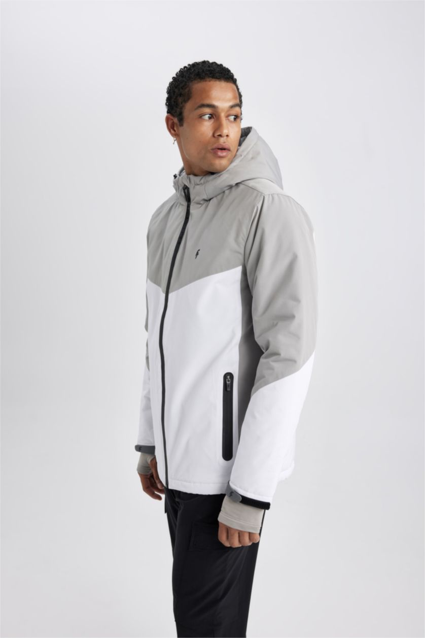 Erkek Gri Mont Su İtici Rüzgar Geçirmez Slim Fit Dar Kesim Kapüşonlu Fermuarlı Cepli Ribana
