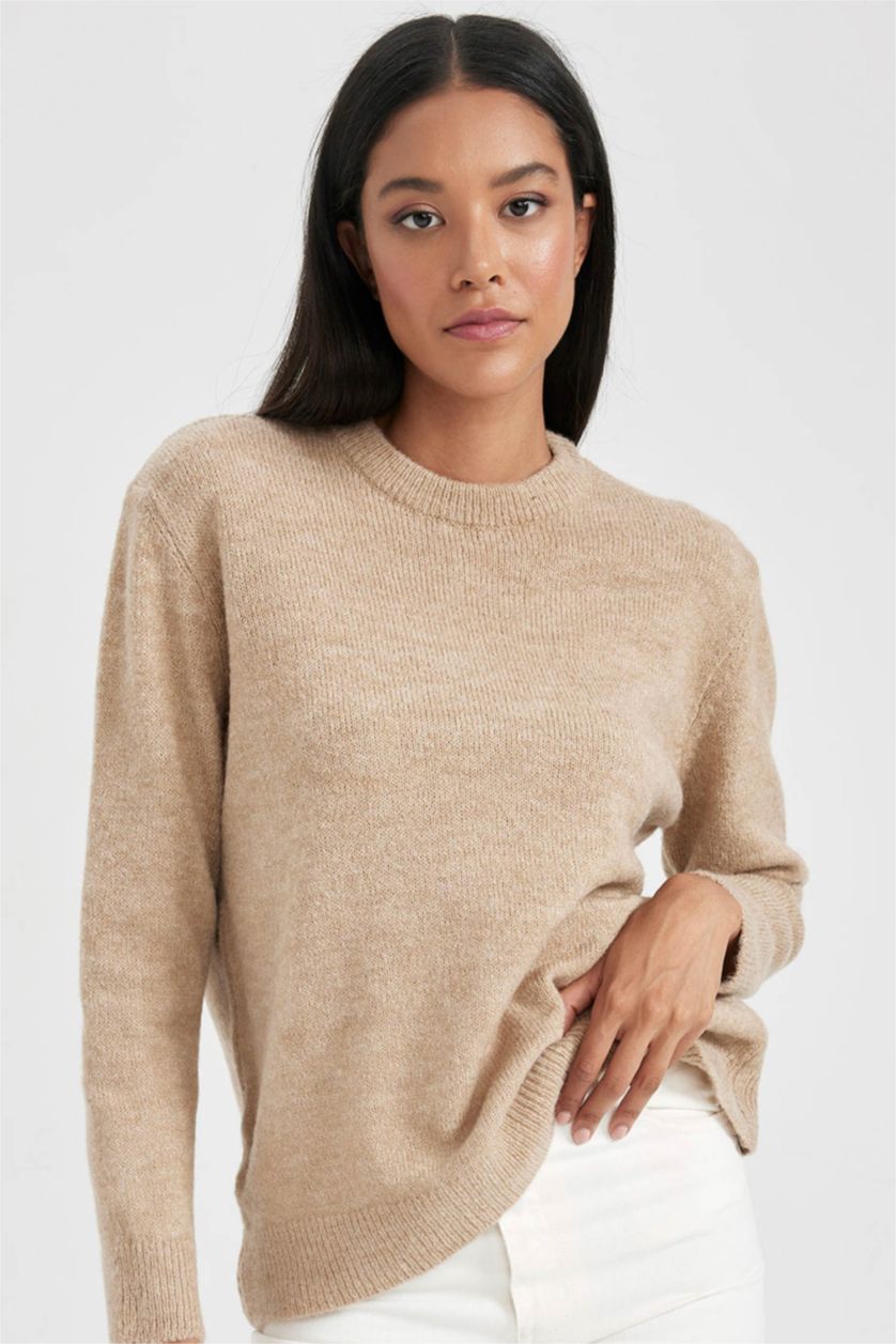 Женская Бежевый Свитер стандартного кроя с V-образным вырезом