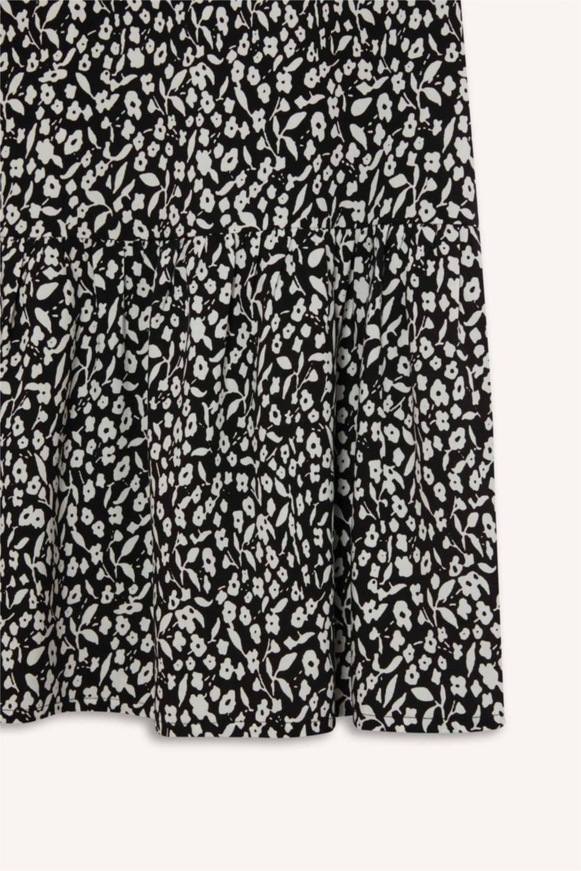 Woman Black Floral Patterned Maxi Modest Skirt