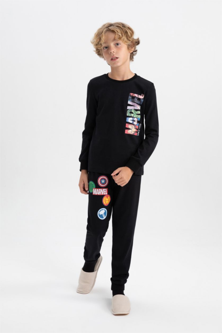 BOYS & TEENS Black طقم بيجاما قصة عادية