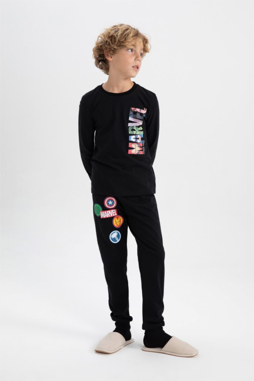 BOYS & TEENS Black طقم بيجاما قصة عادية