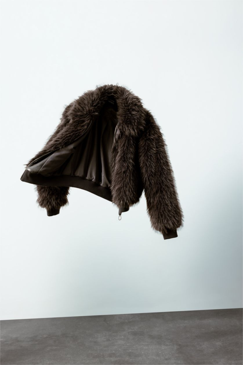 Kadın Gri Regular Fit Geniş Yaka Fermuarlı Kısa Suni Kürk Kaban