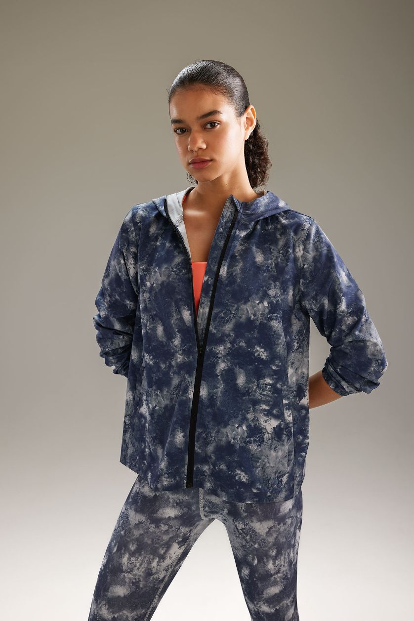 Woman Black DeFactoFit Water Repellent Slim Fit Hooded Mesh Lined Raincoat