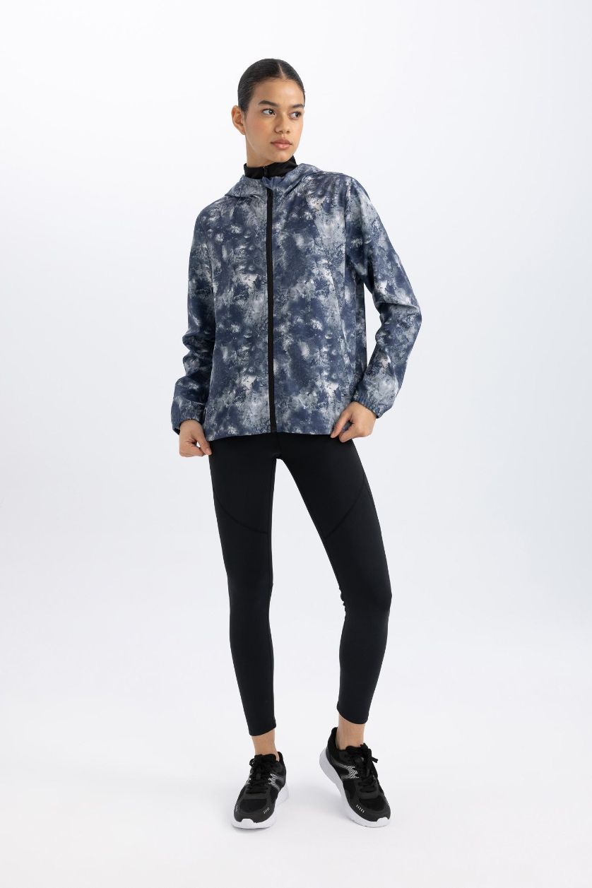 Woman Black DeFactoFit Water Repellent Slim Fit Hooded Mesh Lined Raincoat