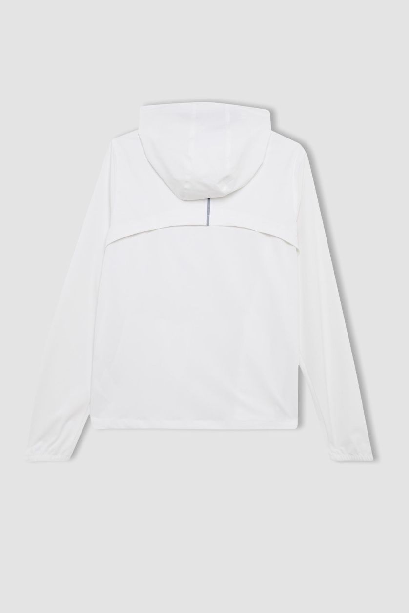 Kadın Beyaz Su İtici İnce Mont Rüzgar Geçirmez Slim Fit Dar Kesim Kapüşonlu Fermuarlı Esnek Dokulu Mevsimlik Baharlık