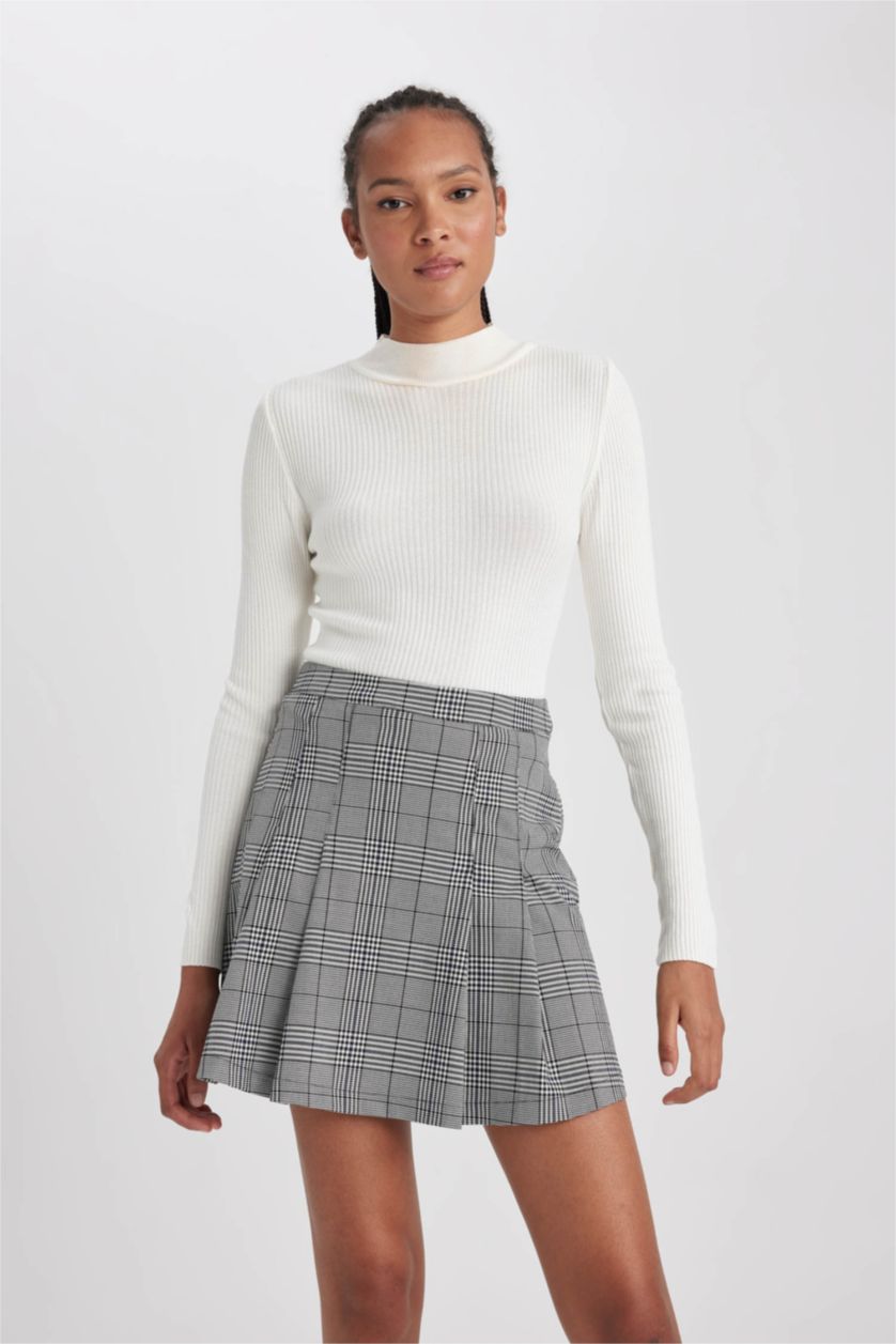 Әйелдерге қара чек бүрме қысқа ұзындық Тоқылған юбка