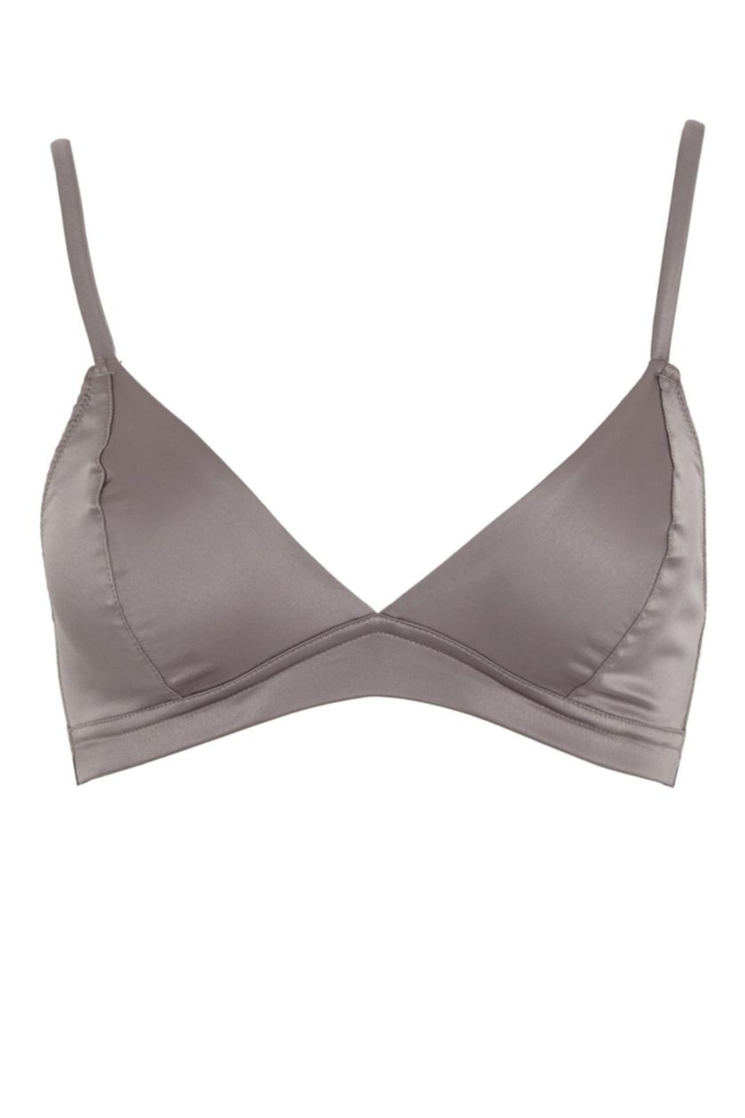 نساء رمادي Uncovered