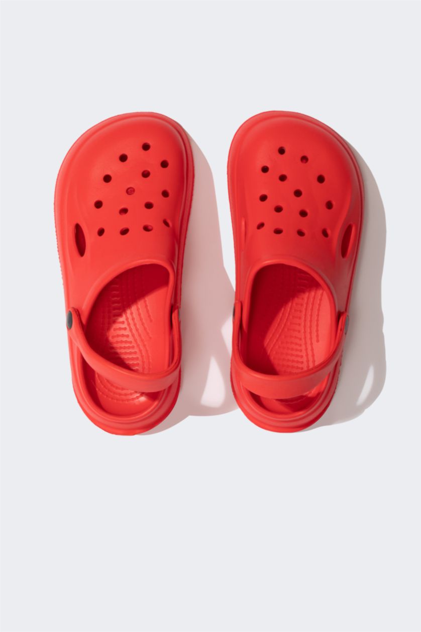 أولاد أحمر صندل اولادي بكعب عالي