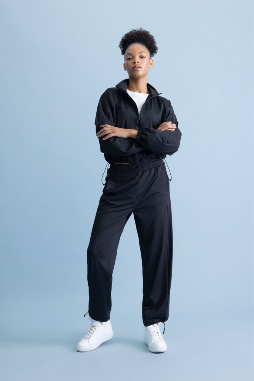 حريمي أسود بنطلون تشينو بريميوم قصة عادية برجل قصير من DeFactoFit