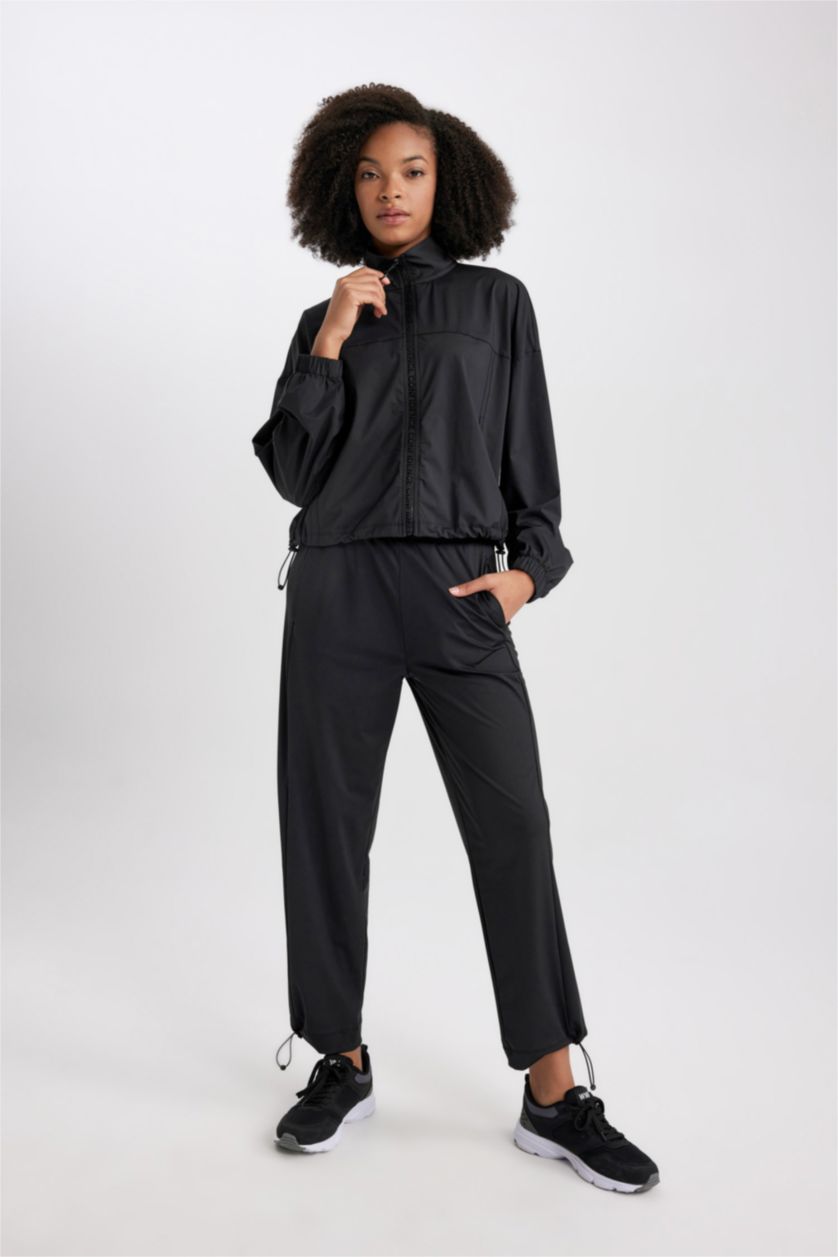 حريمي أسود بنطلون تشينو بريميوم قصة عادية برجل قصير من DeFactoFit