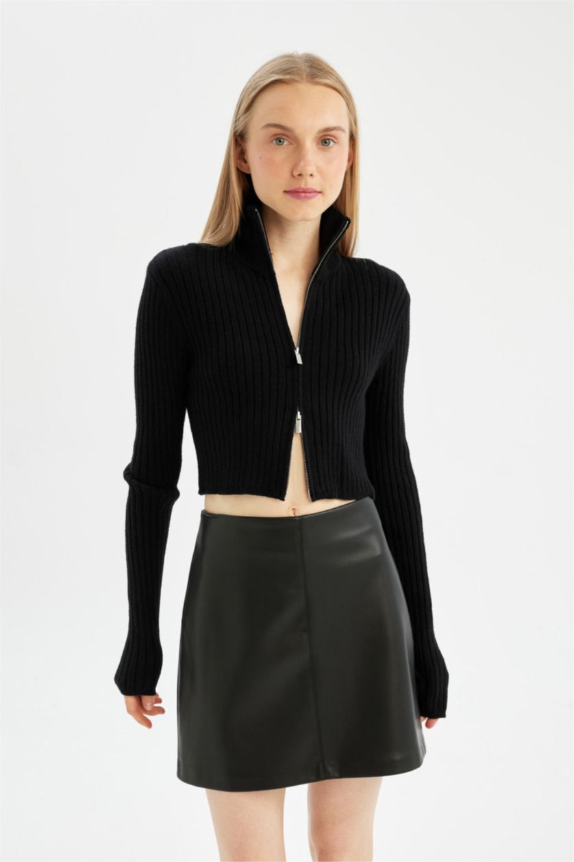 Kadın Siyah Coool Yarım Balıkçı Yaka Fermuarlı Triko Hırka