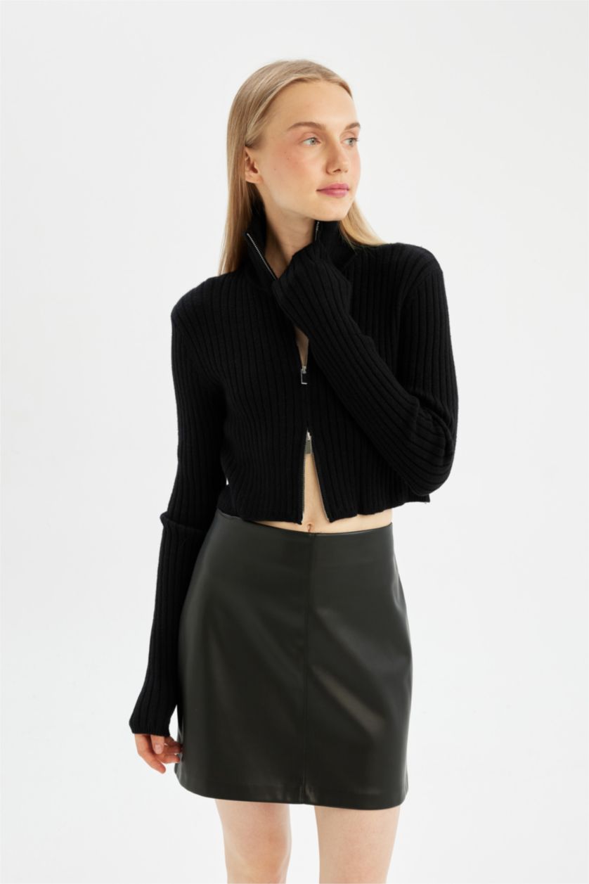 Kadın Siyah Coool Yarım Balıkçı Yaka Fermuarlı Triko Hırka