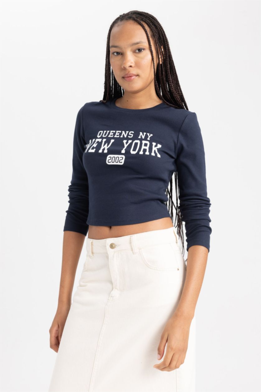 حريمي كحلي تي شيرت كم طويل سليم فيت مضلع برقبة مستديرة