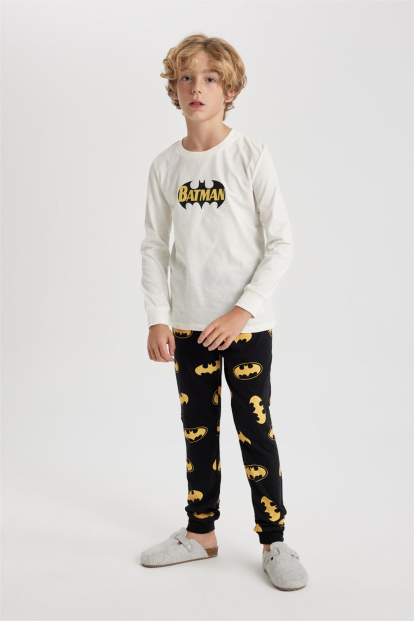 BOYS & TEENS Ecru 2 piece Regular Fit Batman Licence Knitted Pyjamas