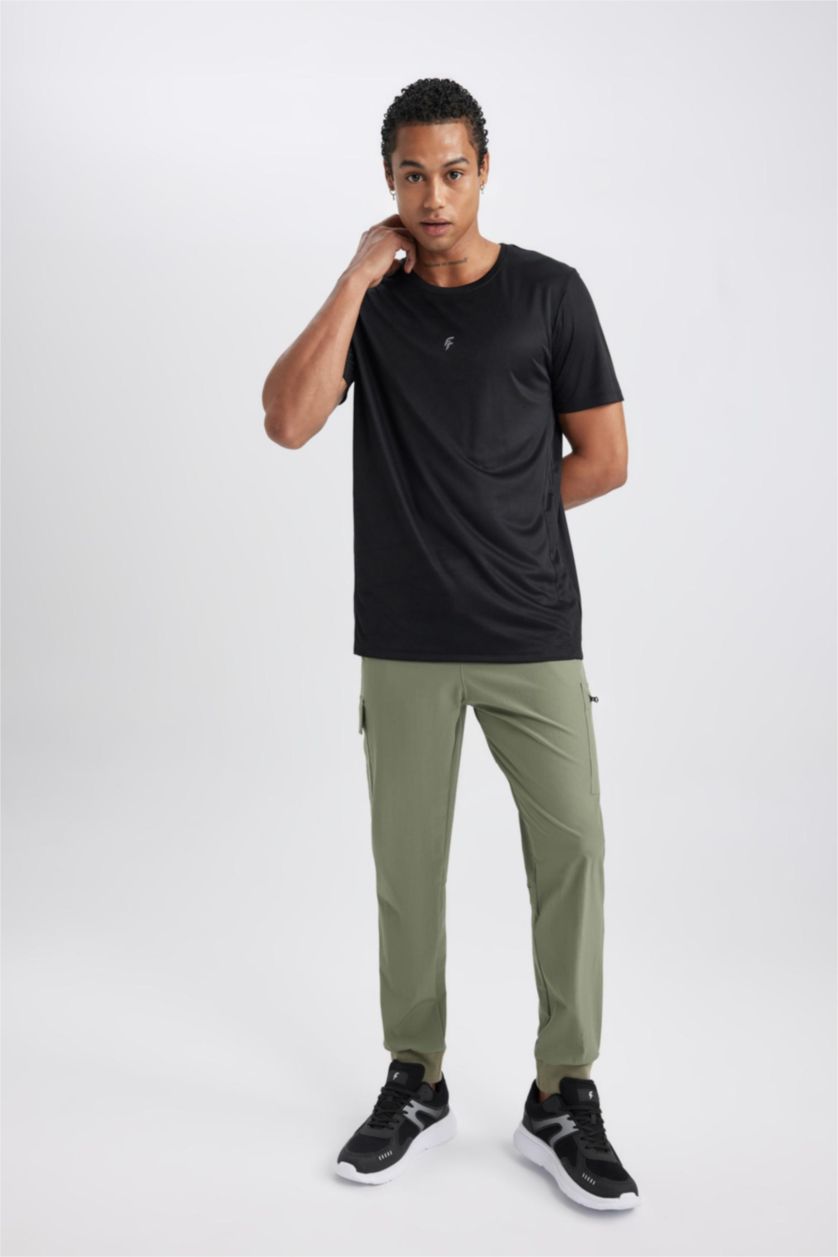 Erkek Açık Haki Sporcu Jogger Eşofman Altı Standart Fit Kargo Cepli Dokuma Beli Paçası Lastikli