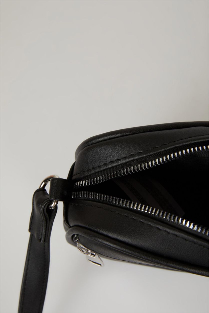 FEMME Noir Crossbody Bag