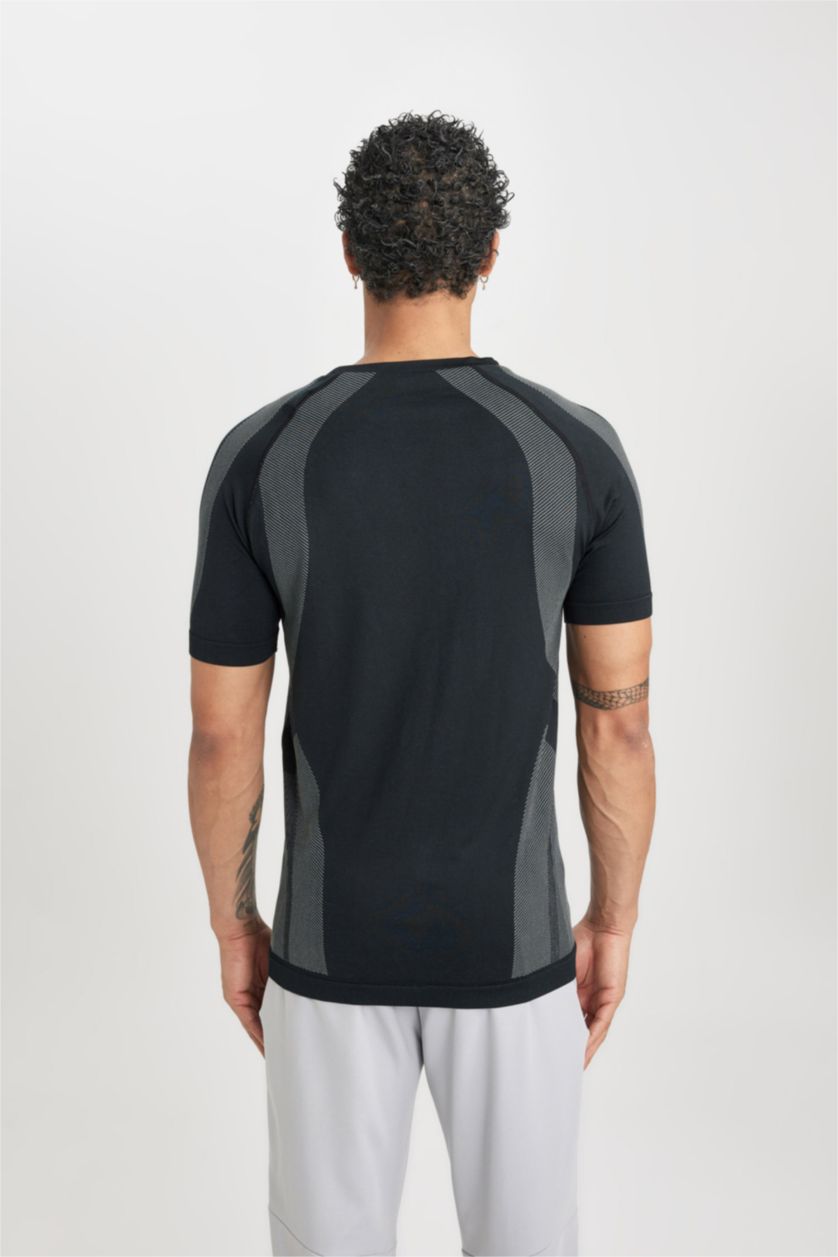 رجالي أسود تيشيرت نص كم سليم فيت أسود من DeFactoFit