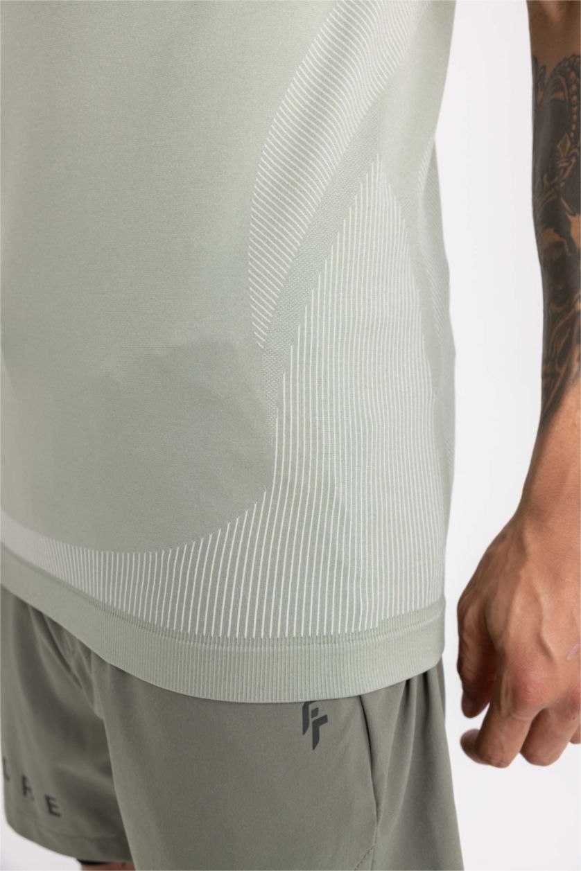 Man Green DeFactoFit Slim Fit Crew Neck T-Shirt