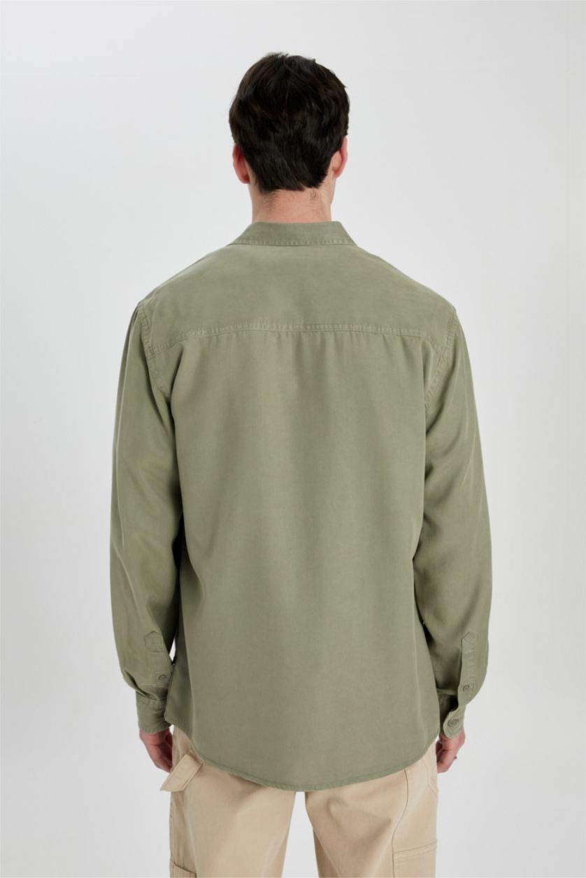 رجال كاكي فاتح قميص ردن طويل ايوسل قصة عادية