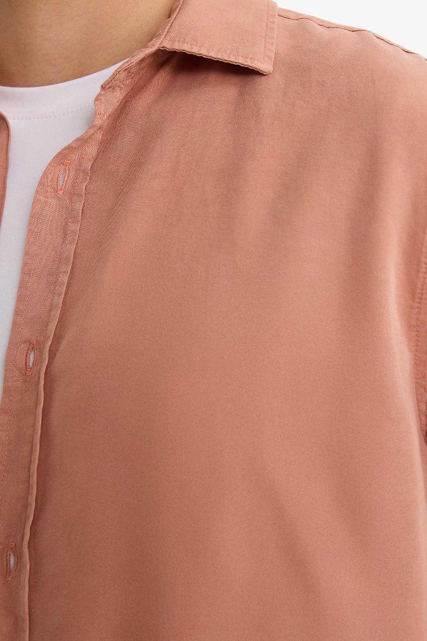 رجال وردي قميص قماش ايوسل قصة عادية