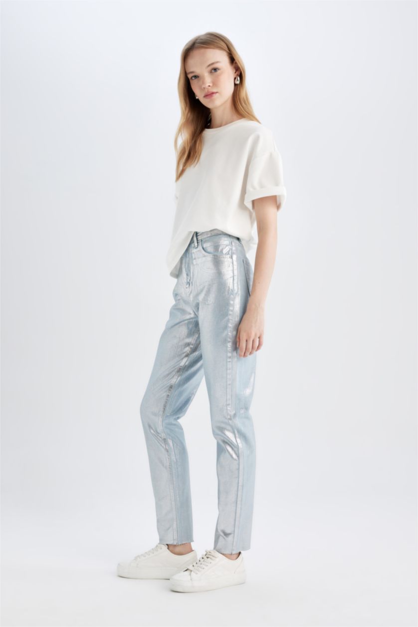 Woman Blue Straight Fit Denim Trousers