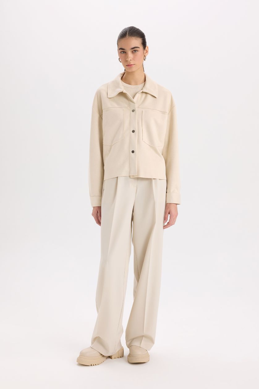 Kadın Bej Crop Çıtçıtlı Cepli Süet Gömlek Ceket
