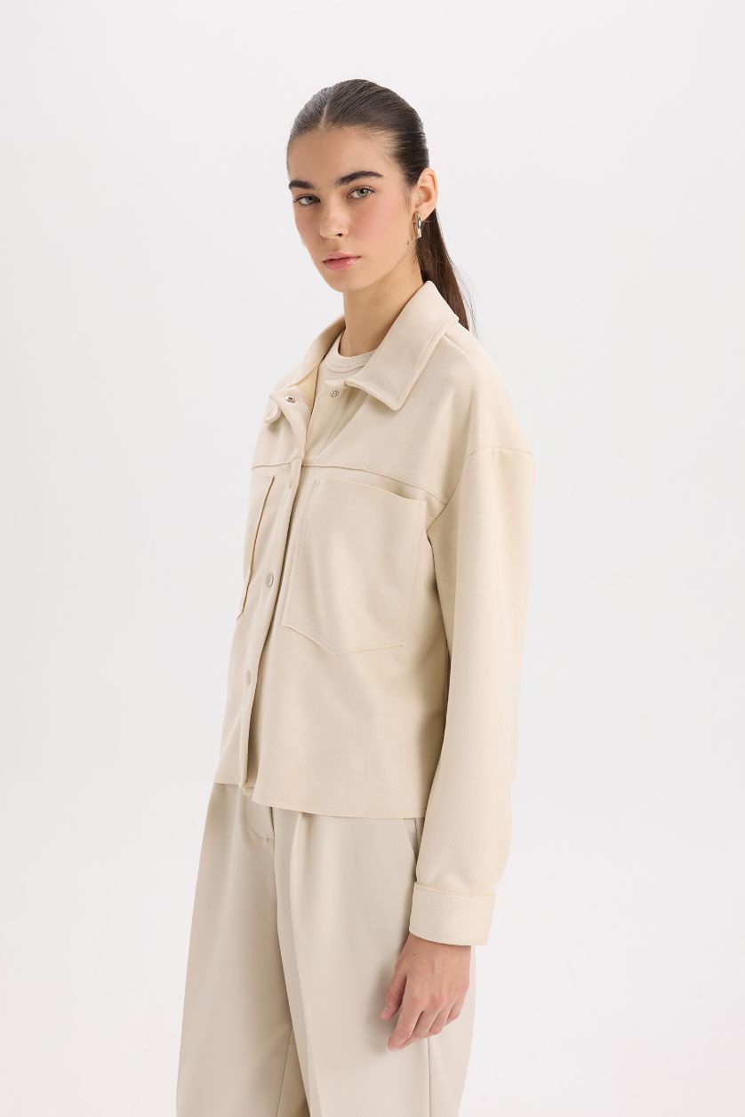 Kadın Bej Crop Çıtçıtlı Cepli Süet Gömlek Ceket