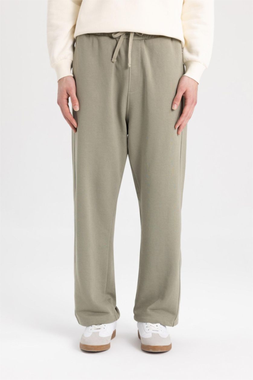 Man Light Khaki Oversize Fit Regular Hem With Pockets Trousers