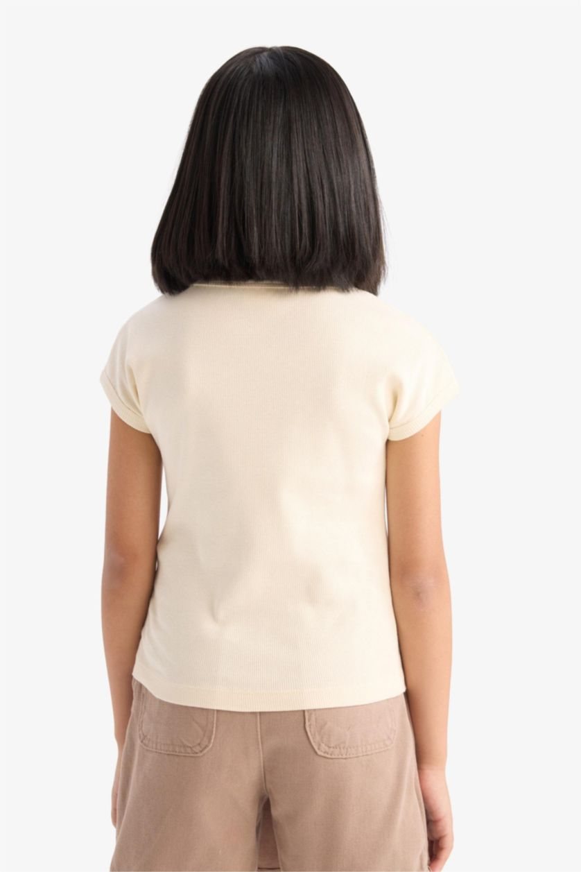 بنات بيج فاتح تيشيرت بناتي نص ردن مضلع بيزك سليم فيت بياخة مستديرة