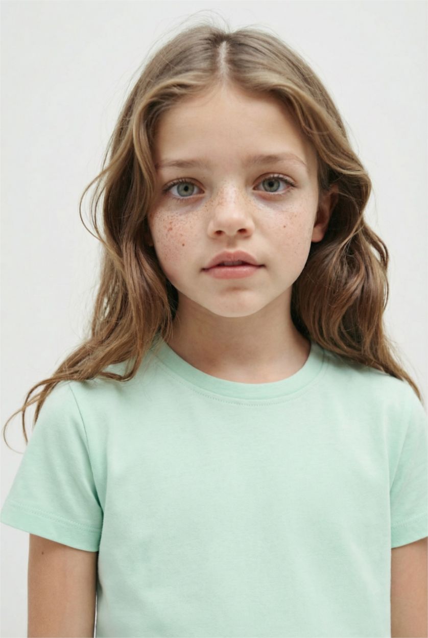 بنات أخضر فاتح تيشيرت نص ردن مضلع سليم فيت بياخة مستديرة