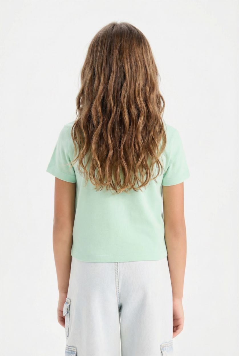 بنات أخضر فاتح تيشيرت نص ردن مضلع سليم فيت بياخة مستديرة